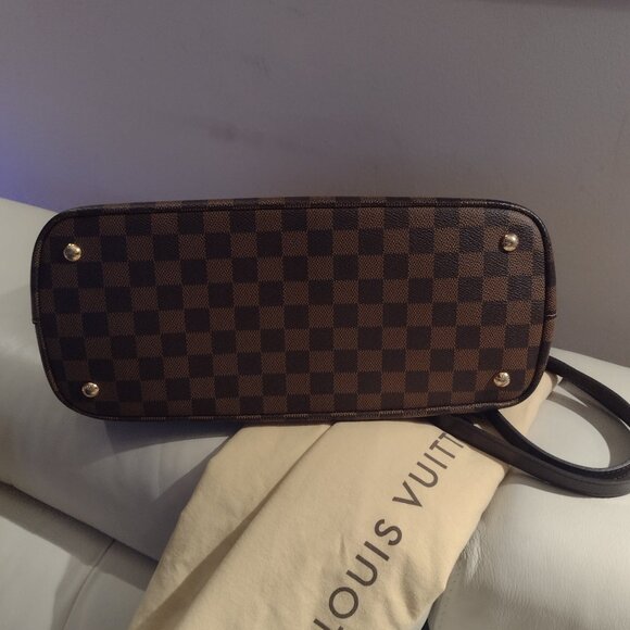 Beautiful Louis Vuitton Kensington - Picture 8 of 13